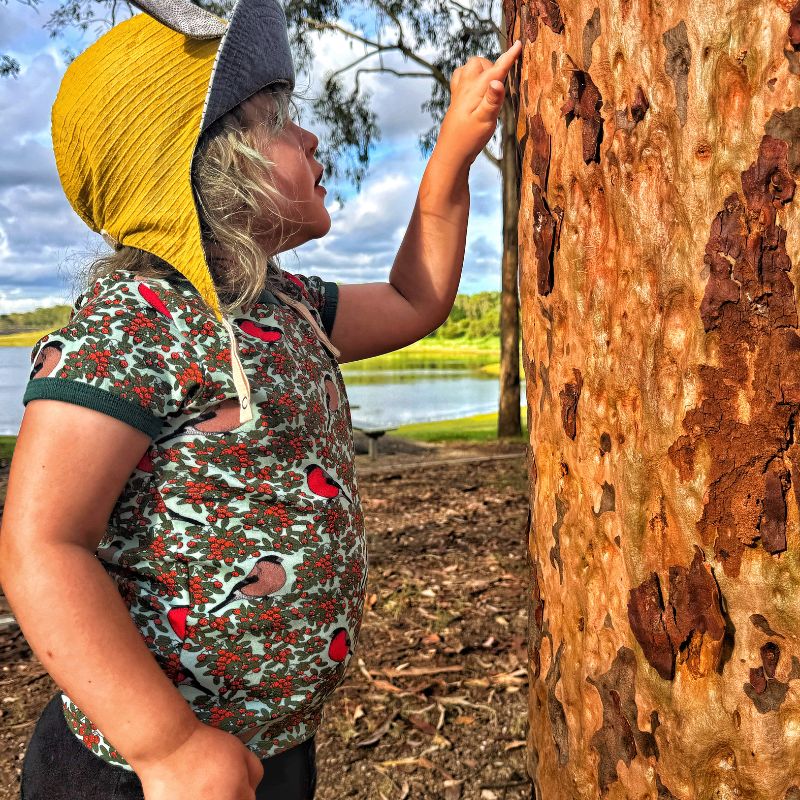 DUNS Sweden Kids Bullfinch Bird T-shirt - Honeydew Green