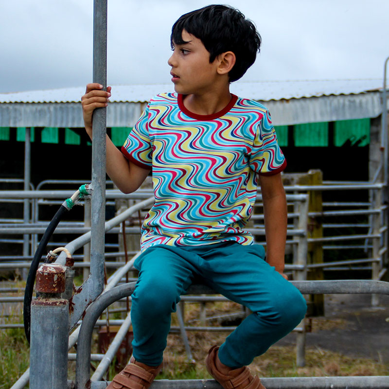 Coddi &amp; Womple Rainbow River T-Shirt (Only 2 left! 2y)