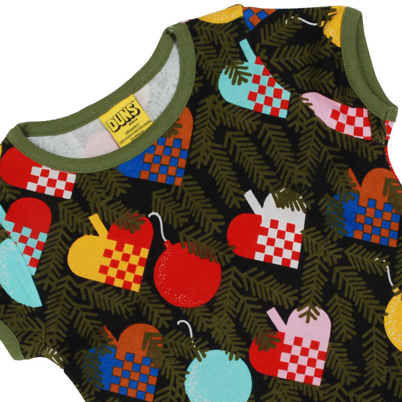 DUNS Sweden Kids Christmas Hearts T-shirt (Only 2 left! 1-2y)