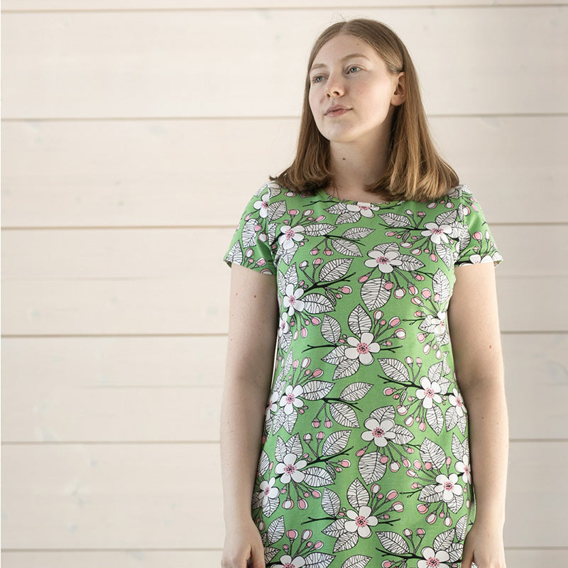 PaaPii Adult Lyyra Tunic - Apple Garden - Forest Green - Short Sleeve