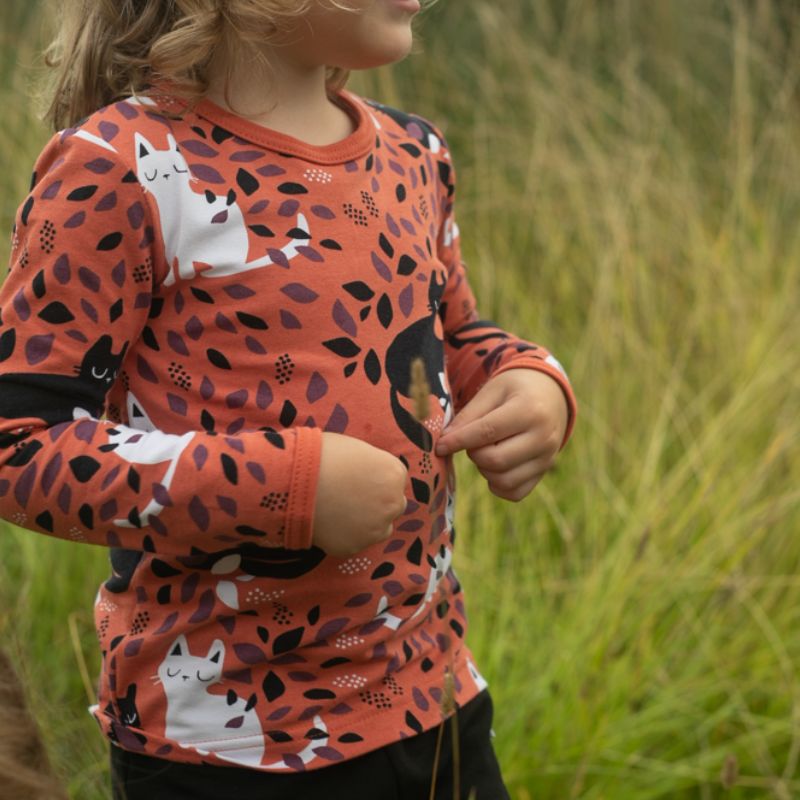PaaPii Hide and Seek Cats Top - Rust